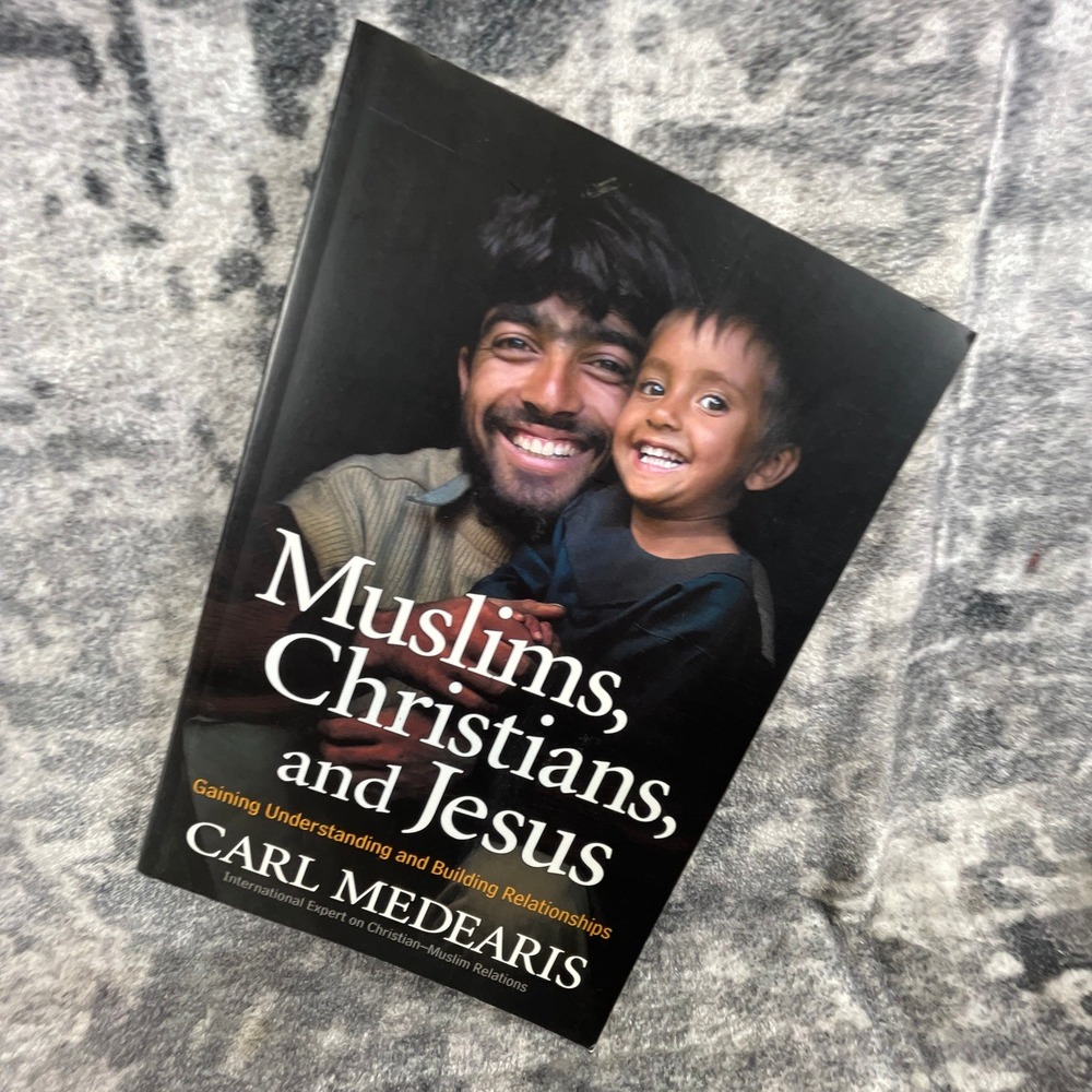 Muslims Christians and‎ Jesus by Carl Medearis Bethany House Paperback Religion